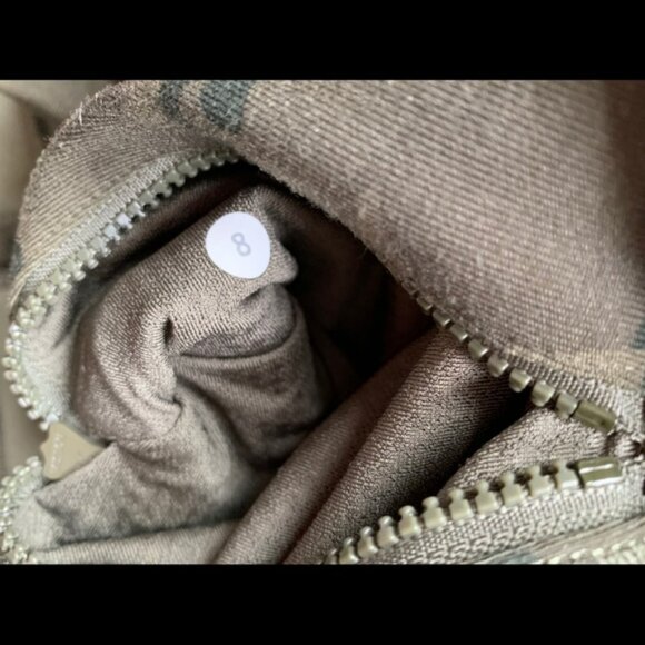 🔥Lululemon Forme Jacket-Savasana Fatigue Green Camo-8🔥 - Picture 7 of 11